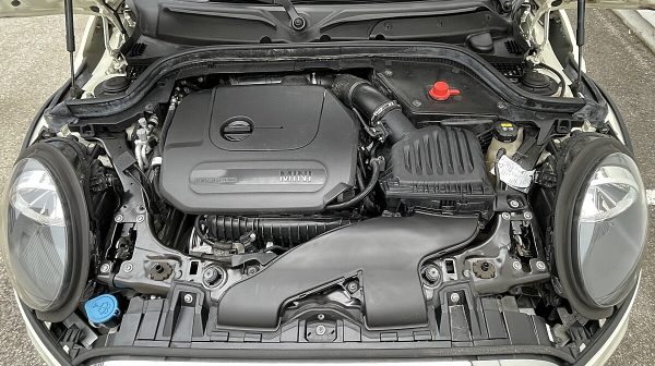 761661_1406674185221_slide bei Donau Automobile in 