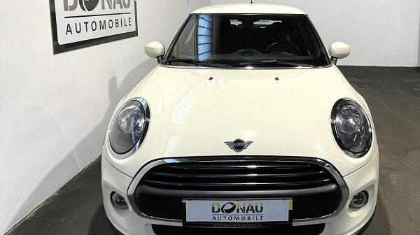 761661_1406674196281_slide bei Donau Automobile in 