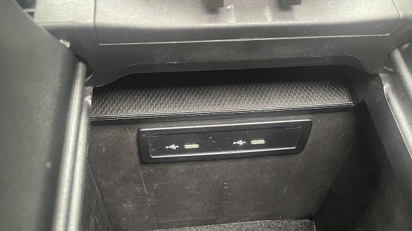 761966_1406687880476_slide bei Donau Automobile in 