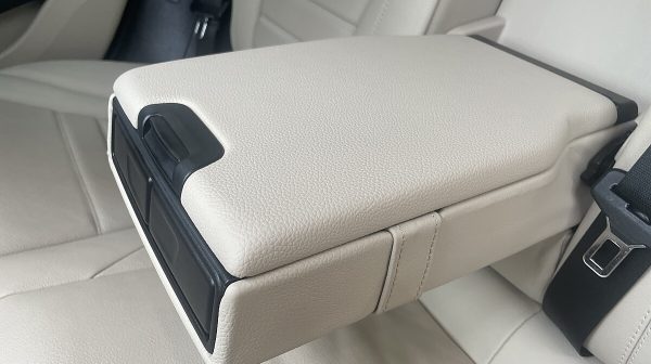 761966_1406687880491_slide bei Donau Automobile in 