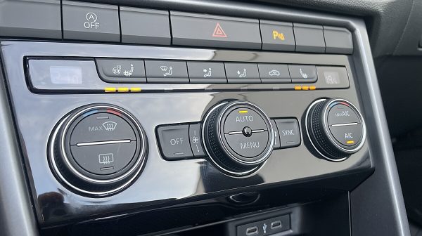 763132_1406677415769_slide bei Donau Automobile in 