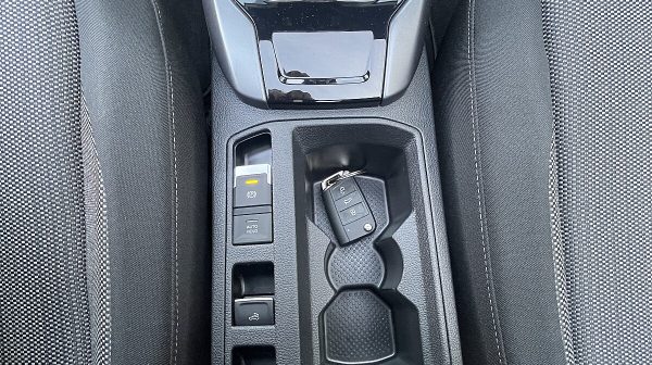 763132_1406677415781_slide bei Donau Automobile in 