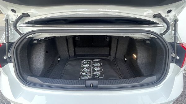 763132_1406677415798_slide bei Donau Automobile in 