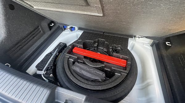 763132_1406677415799_slide bei Donau Automobile in 