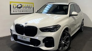 BMW X5 xDrive30d 48V Aut. * M Paket * AHK 3500kg * bei Donau Automobile in 