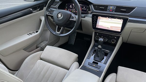 763517_1406682734899_slide bei Donau Automobile in 