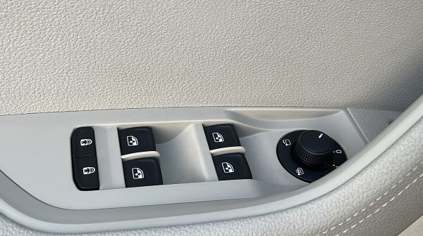 763517_1406682734932_slide bei Donau Automobile in 