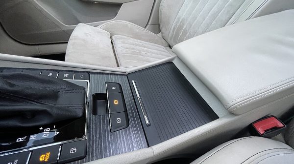 763517_1406682734938_slide bei Donau Automobile in 