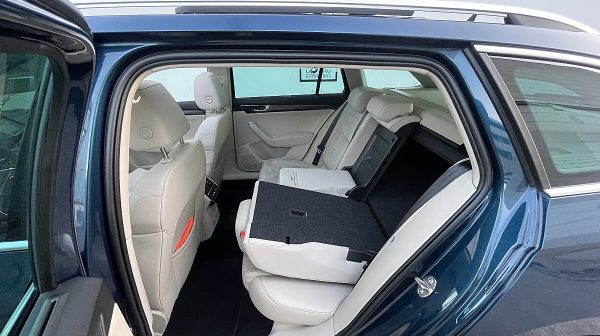 763517_1406682734942_slide bei Donau Automobile in 