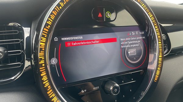 763586_1406688323683_slide bei Donau Automobile in 