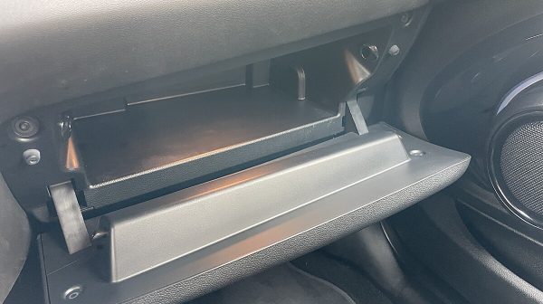 763586_1406688323689_slide bei Donau Automobile in 