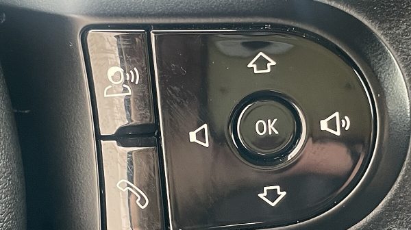 763586_1406688323691_slide bei Donau Automobile in 