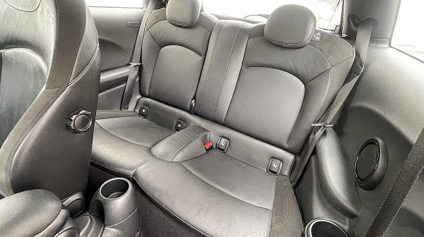 763586_1406688323704_slide bei Donau Automobile in 