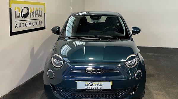 763861_1406681229151_slide bei Donau Automobile in 