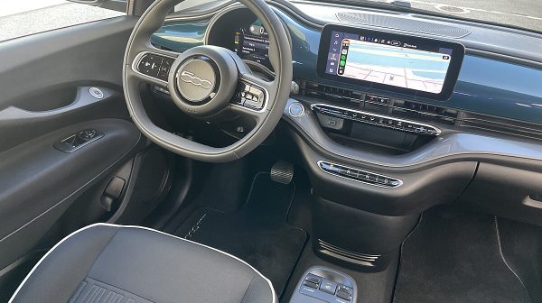 763861_1406681229158_slide bei Donau Automobile in 