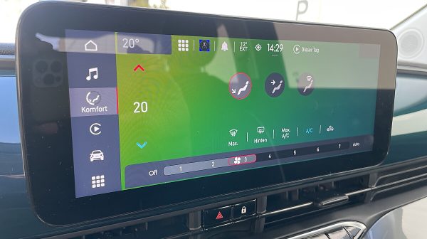 763861_1406681229165_slide bei Donau Automobile in 