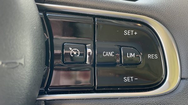 763861_1406681229200_slide bei Donau Automobile in 