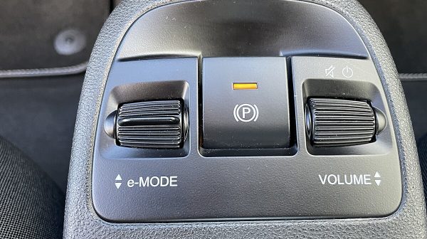 763861_1406681229218_slide bei Donau Automobile in 