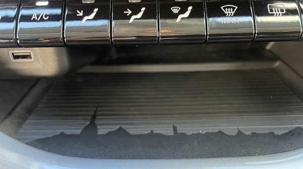 763861_1406681229240_slide bei Donau Automobile in 