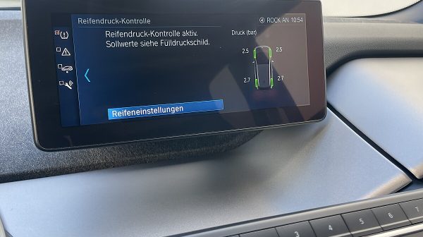 763957_1406690627051_slide bei Donau Automobile in 