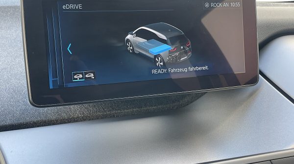 763957_1406690627055_slide bei Donau Automobile in 