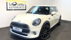 MINI MINI One * Navi * Sitzheizung * Bluetooth * Erstbesitz * bei Donau Automobile in 